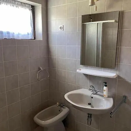 Idea 아파트 자드라보노